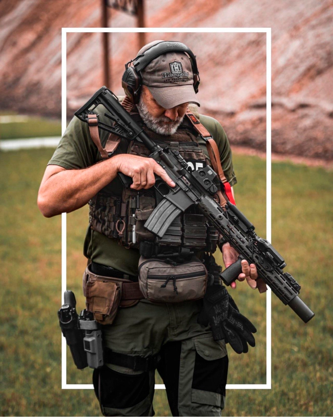 professional with ak